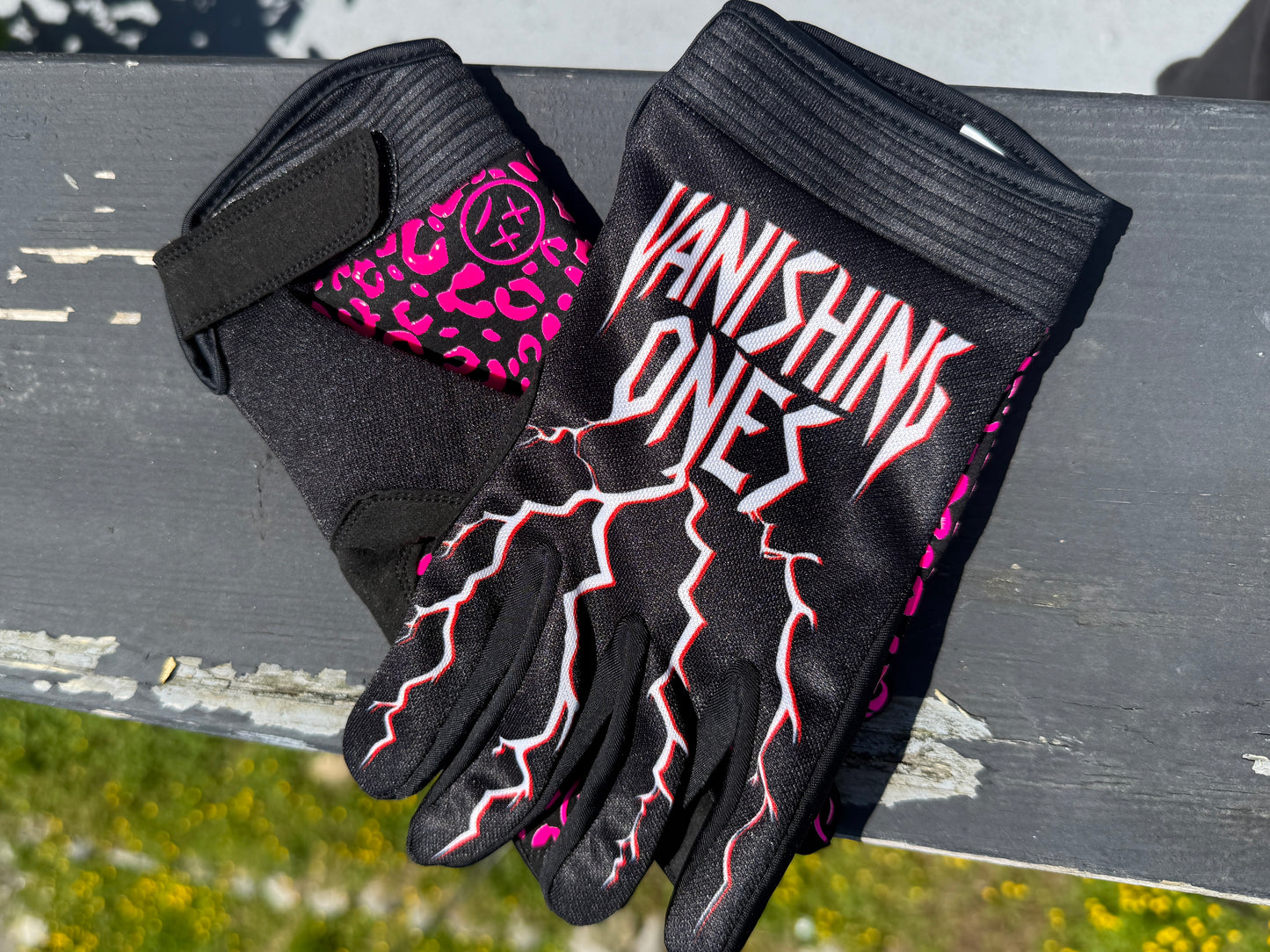 The Chaos Mitt