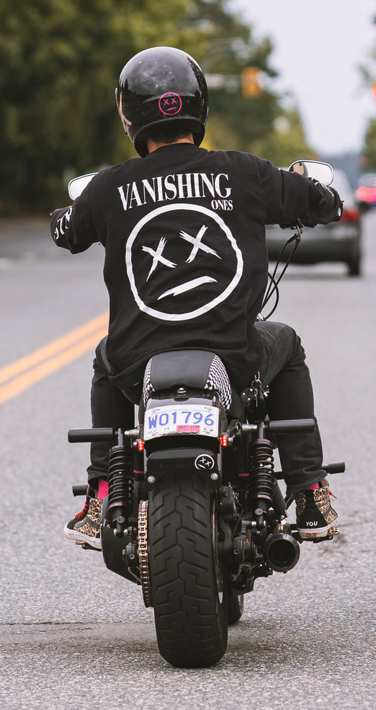 DEAD FACE DIE CUT DECAL