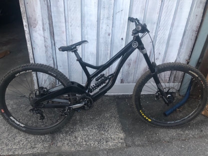 DEAD FACE DIE CUT DECAL